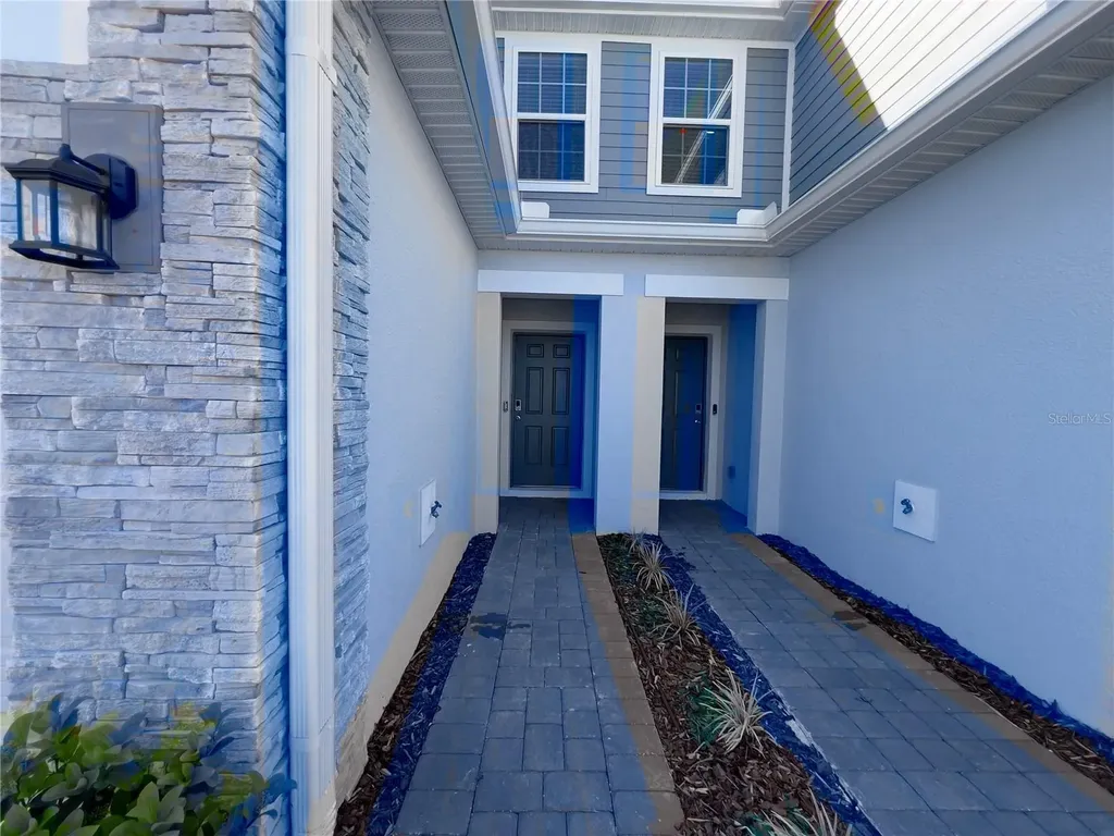 490 Thompson Village Avenue Apopka FL 32703