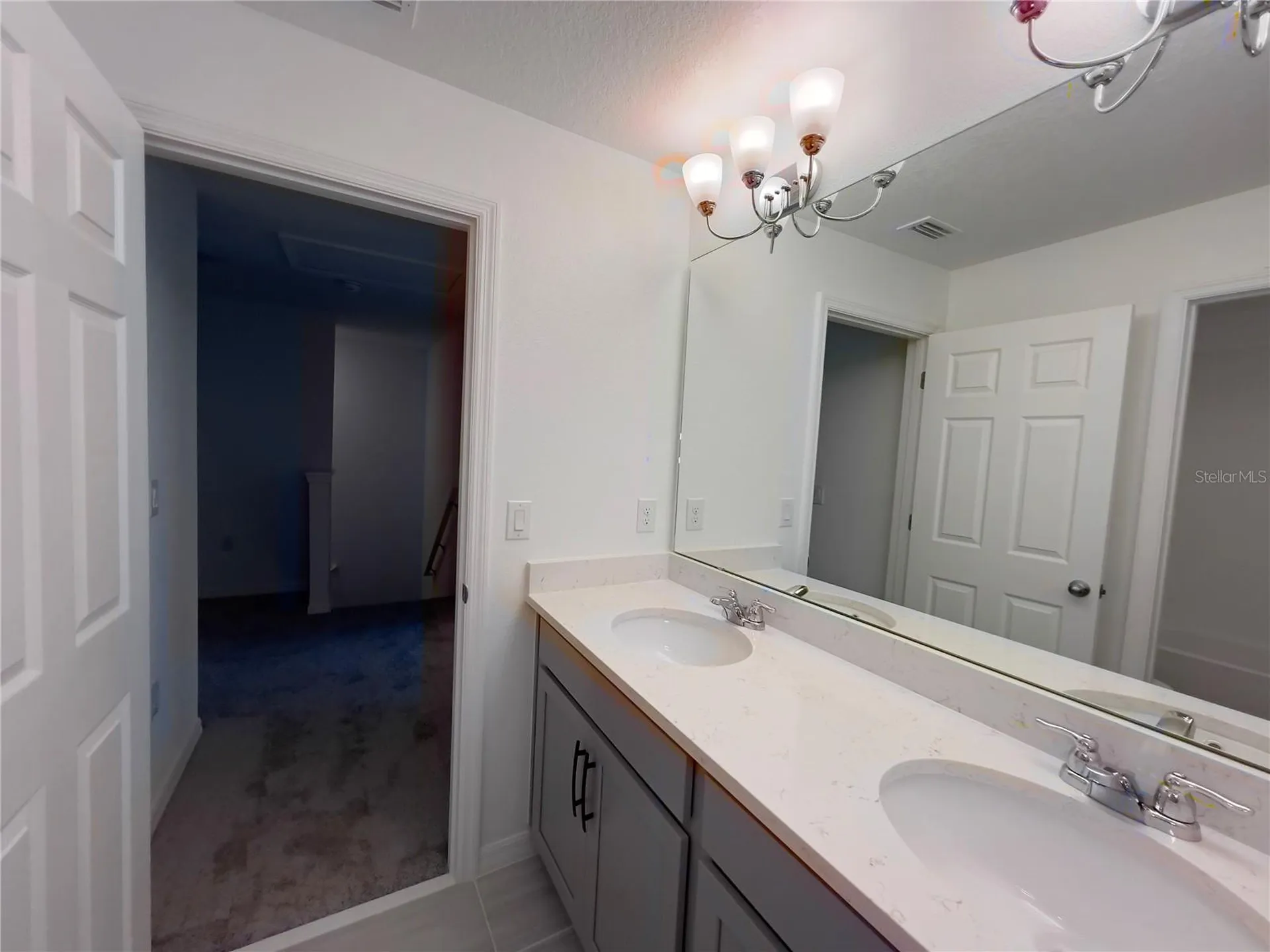 490 Thompson Village Avenue Apopka FL 32703