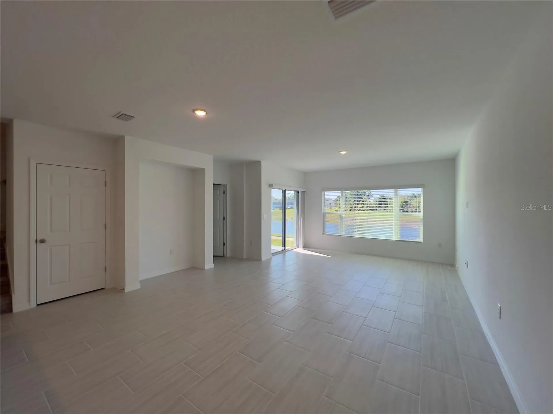 490 Thompson Village Avenue Apopka FL 32703