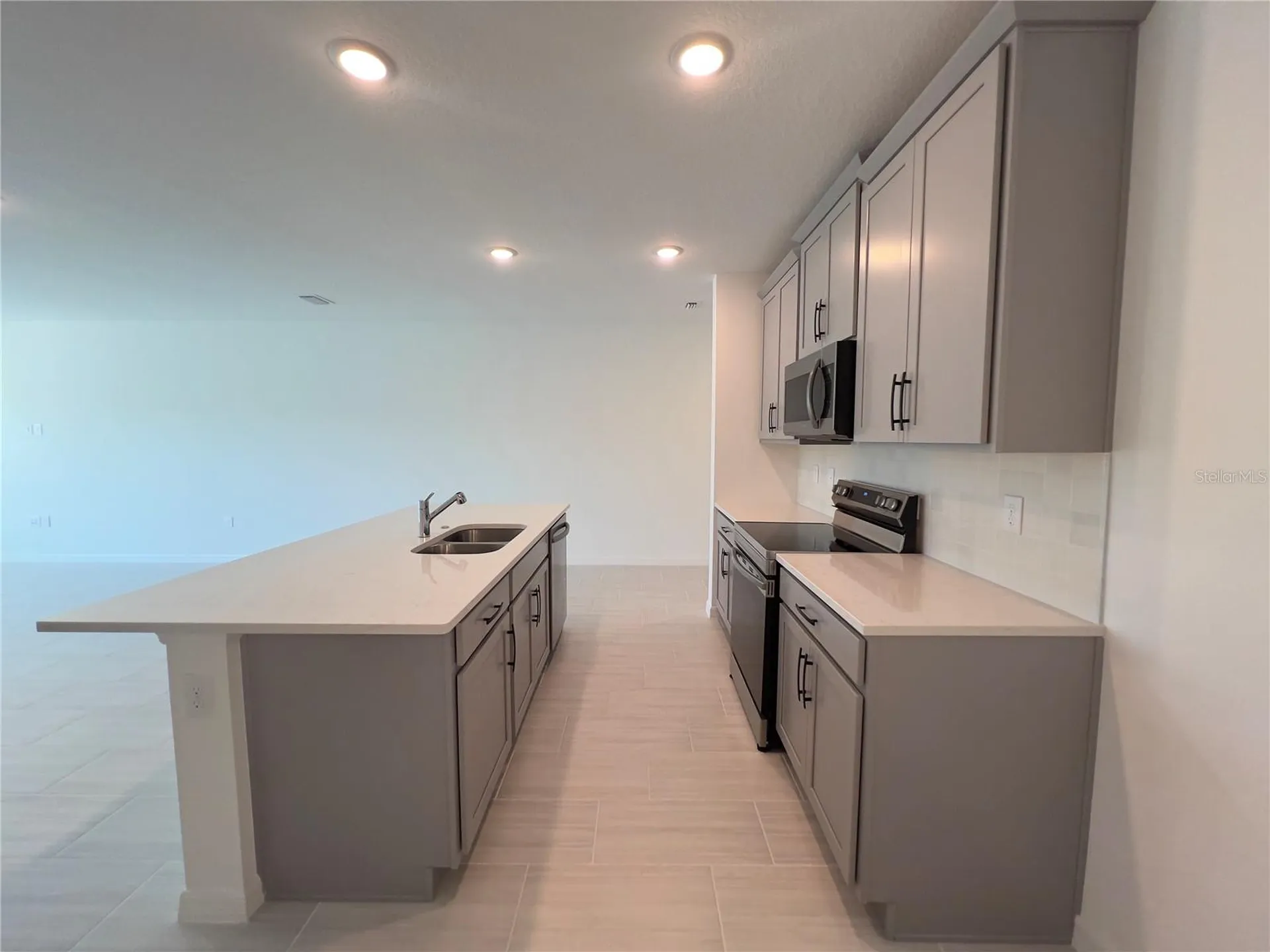 490 Thompson Village Avenue Apopka FL 32703