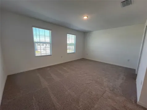 490 Thompson Village Avenue Apopka FL 32703