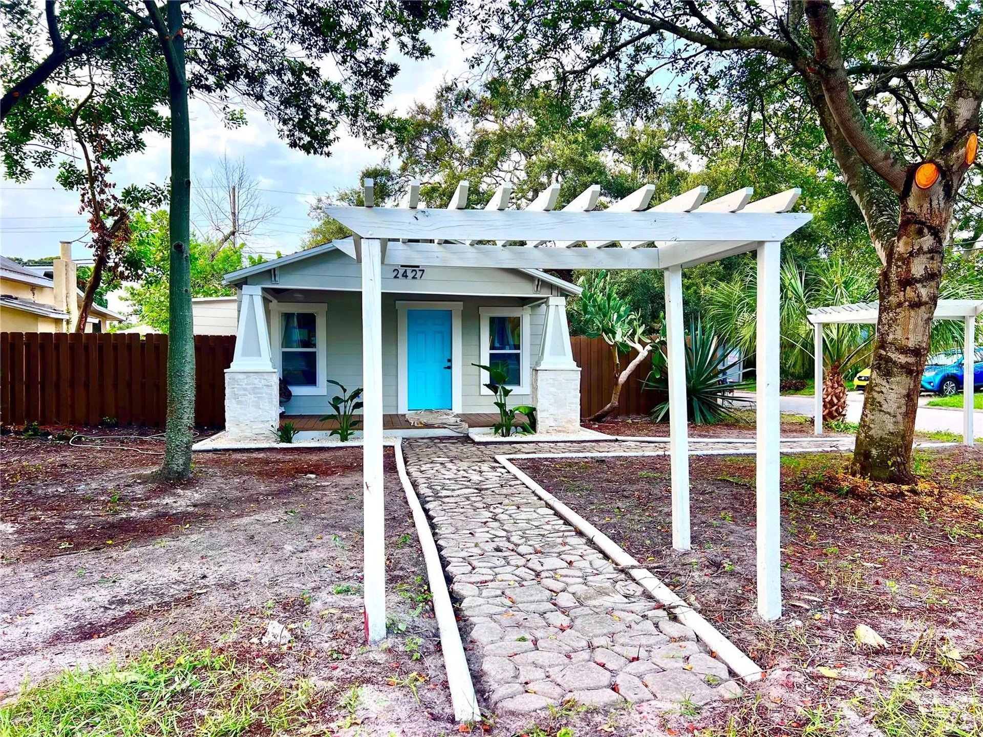 2427 32nd Avenue N St Petersburg FL 33713