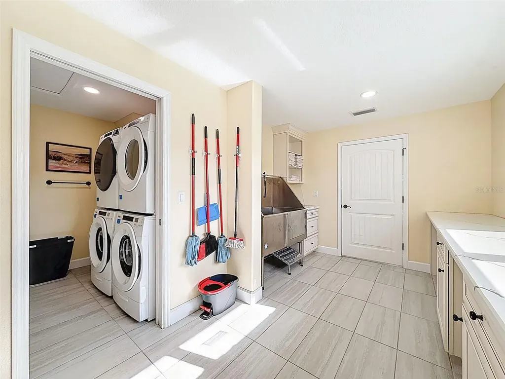 8423 E Zephyr Wing Court Floral City FL 34436