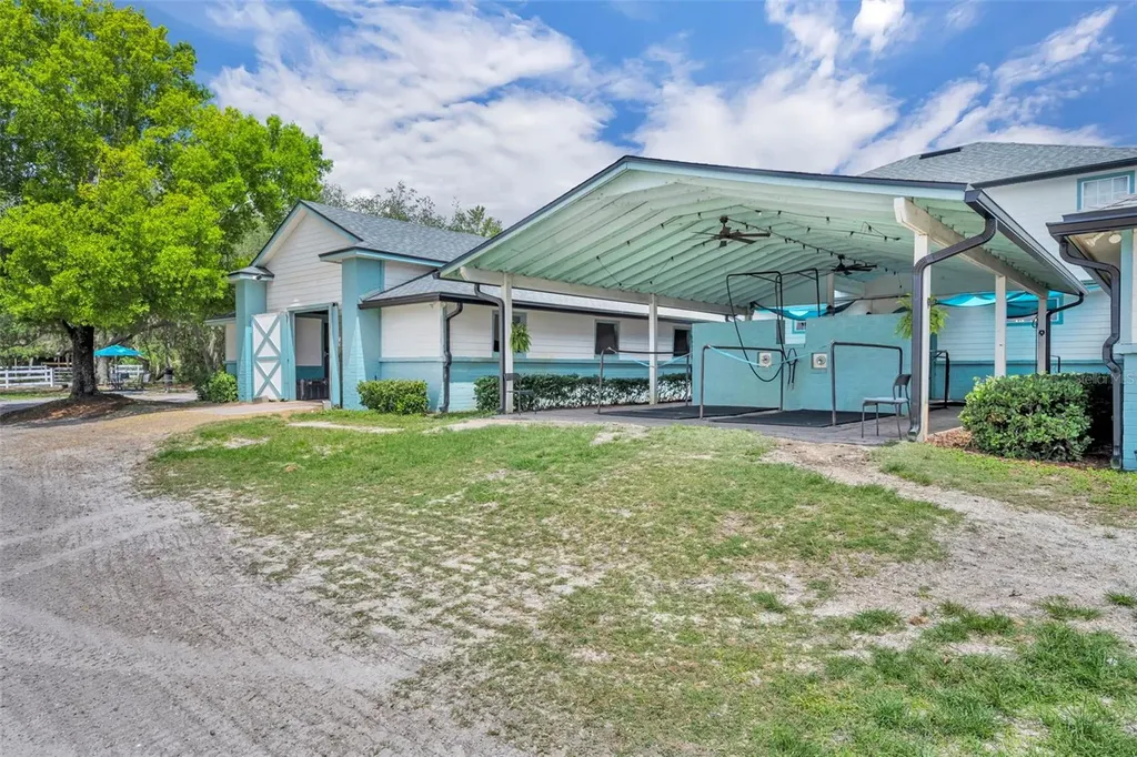 3287 N County Road 426 Geneva FL 32732