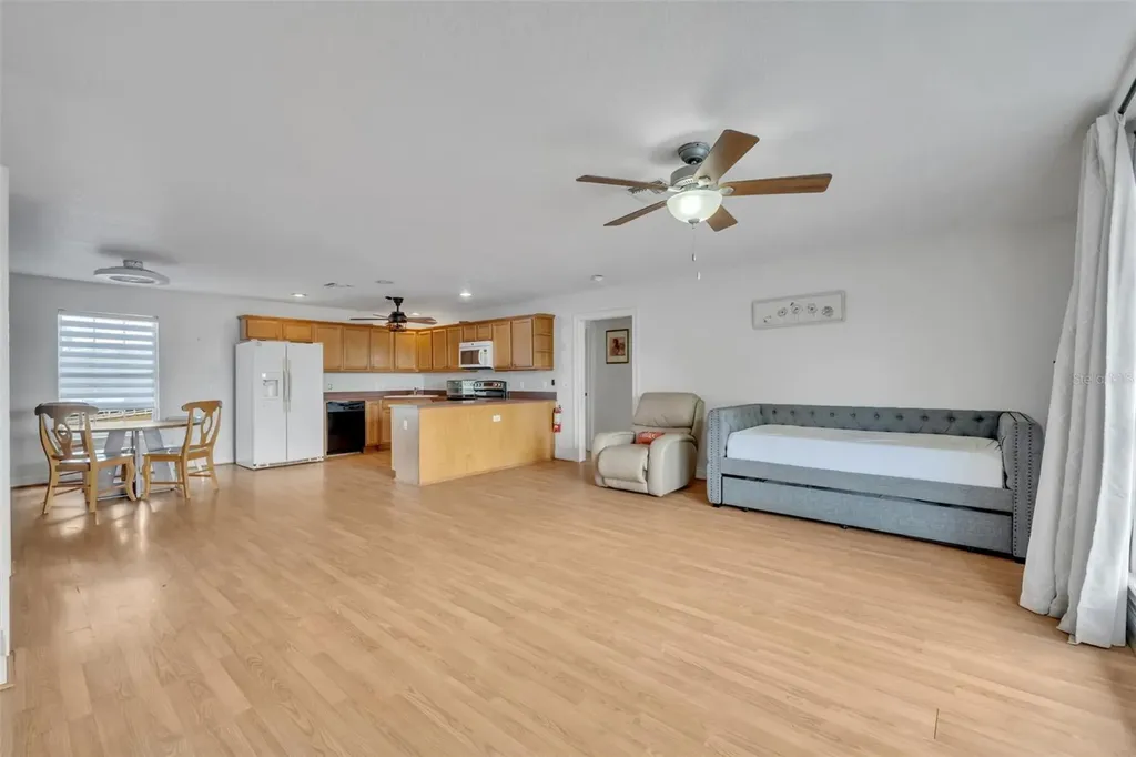 3287 N County Road 426 Geneva FL 32732