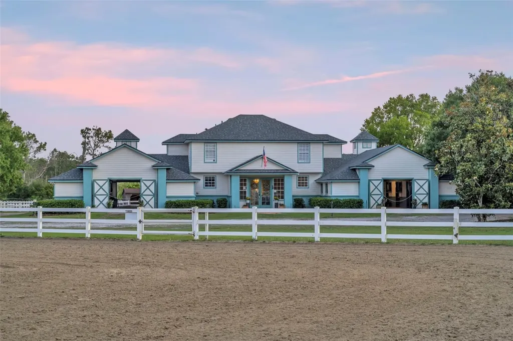 3287 N County Road 426 Geneva FL 32732