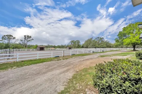 3287 N County Road 426 Geneva FL 32732