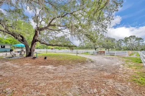 3287 N County Road 426 Geneva FL 32732