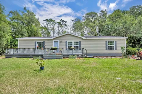 3287 N County Road 426 Geneva FL 32732