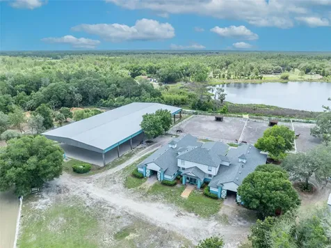 3287 N County Road 426 Geneva FL 32732