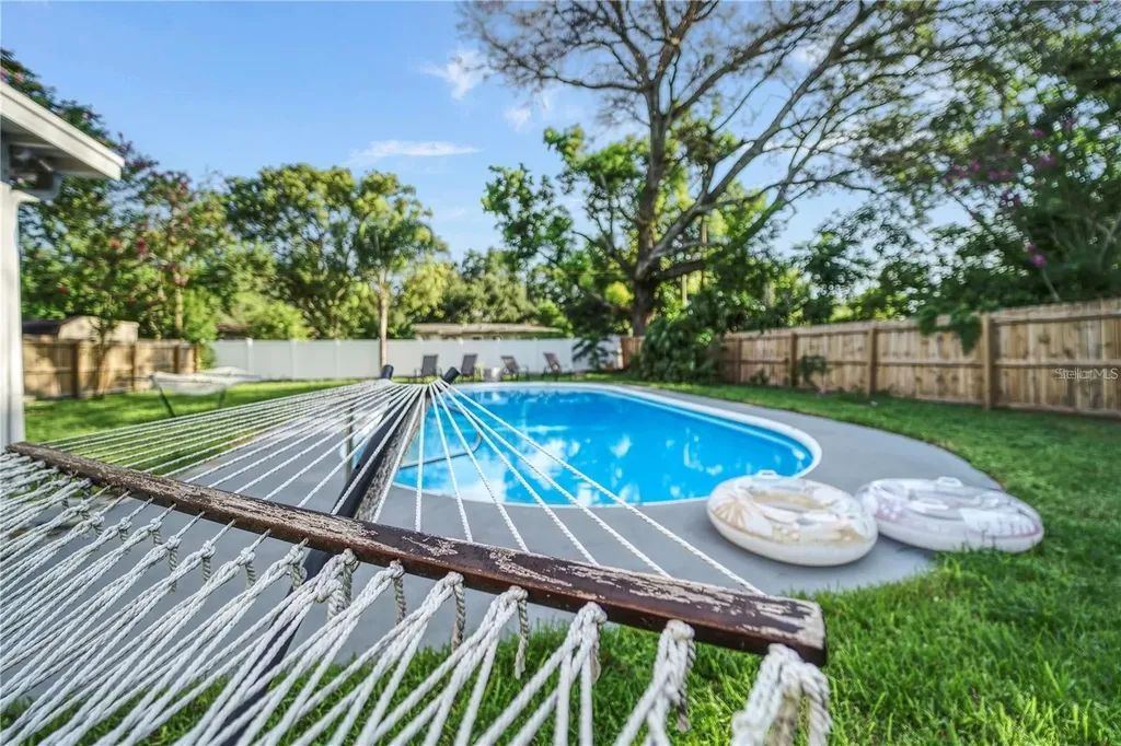 407 E Crystal Lake Street Orlando FL 32806