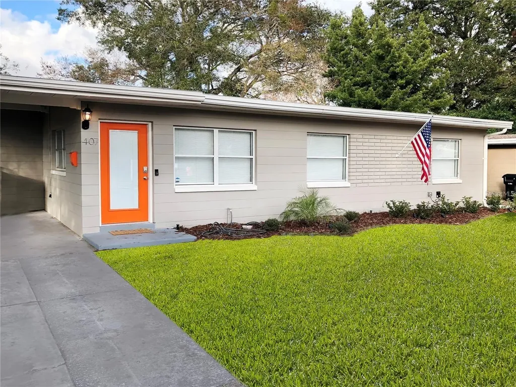 407 E Crystal Lake Street Orlando FL 32806