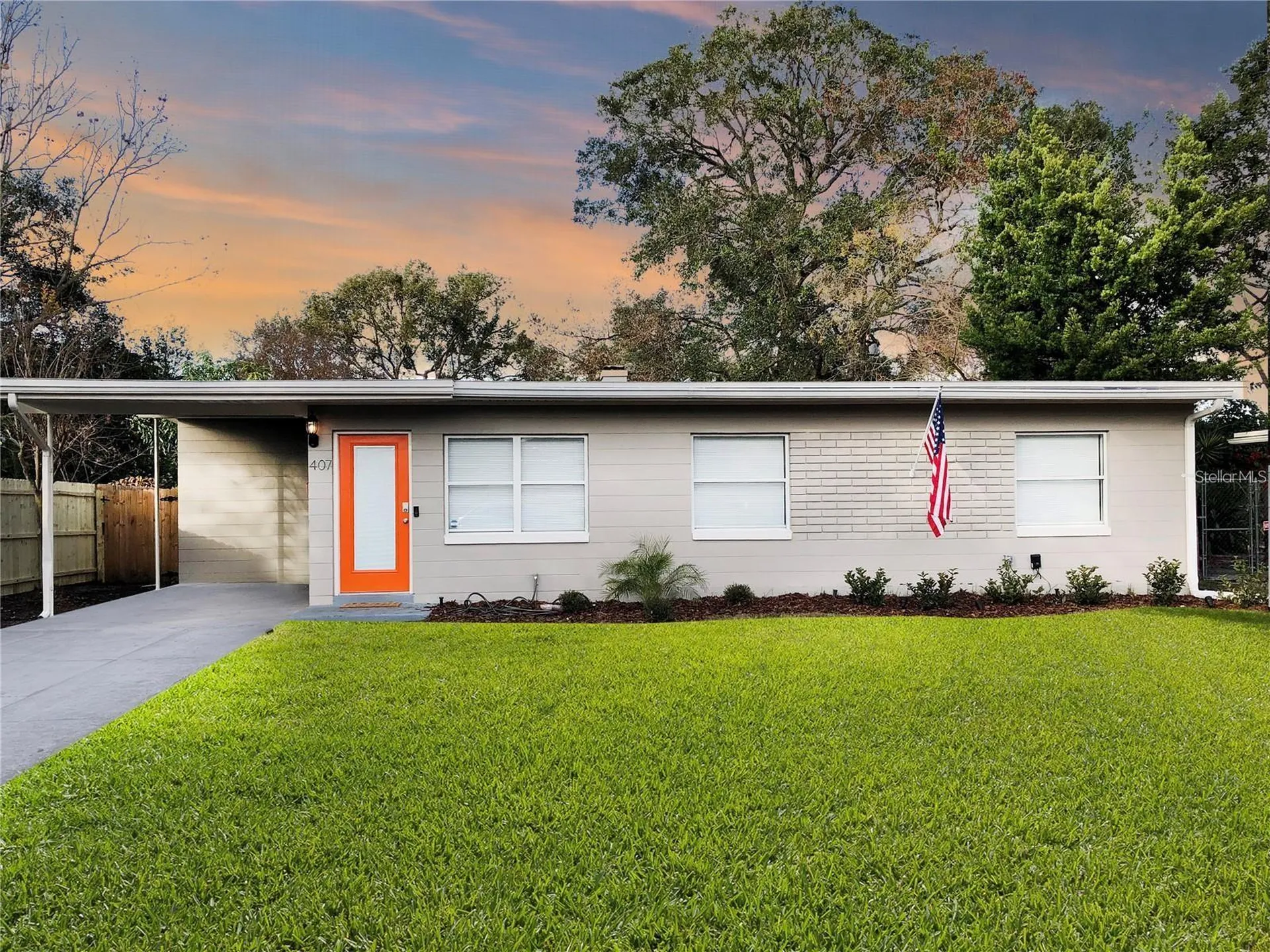 407 E Crystal Lake Street Orlando FL 32806