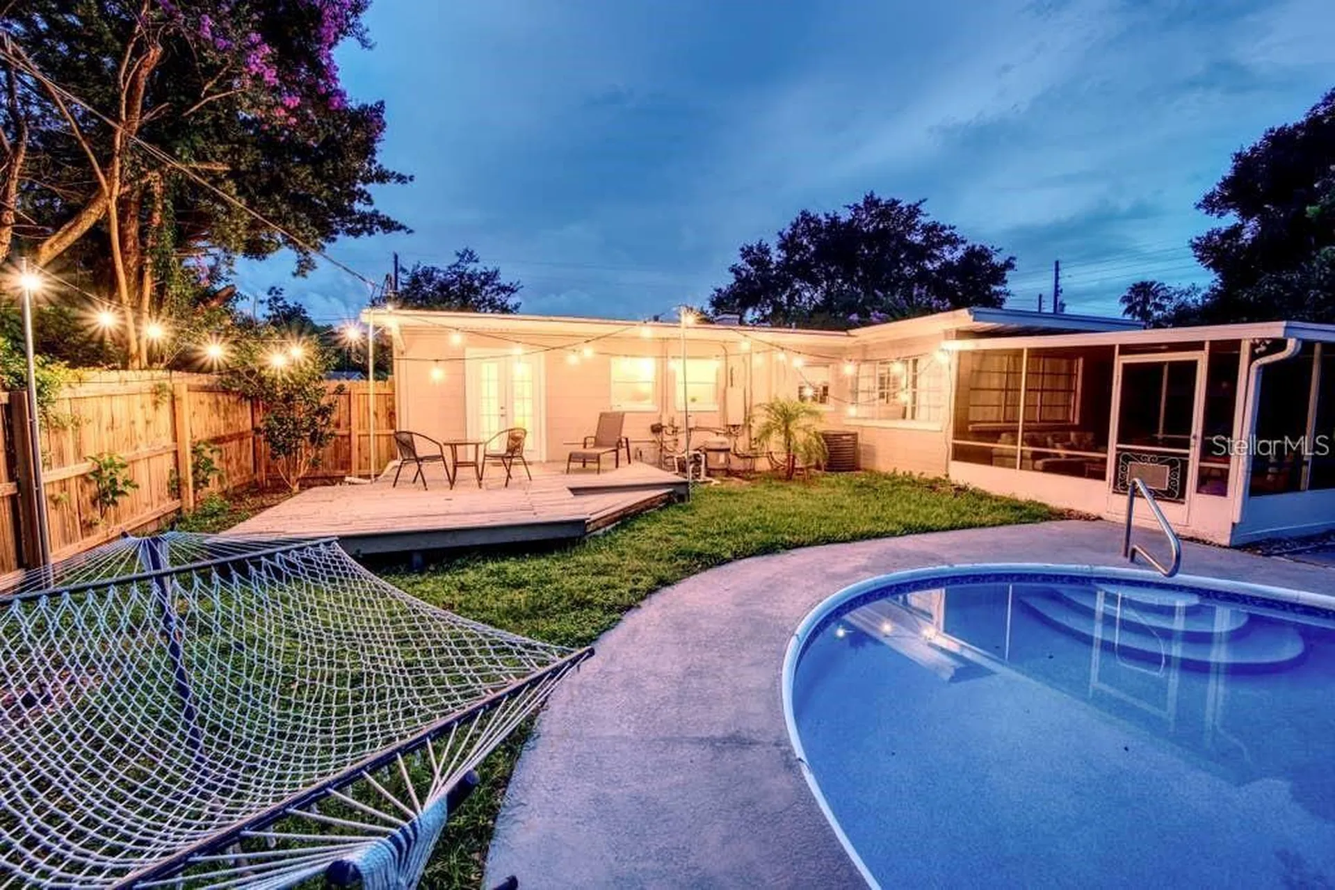 407 E Crystal Lake Street Orlando FL 32806
