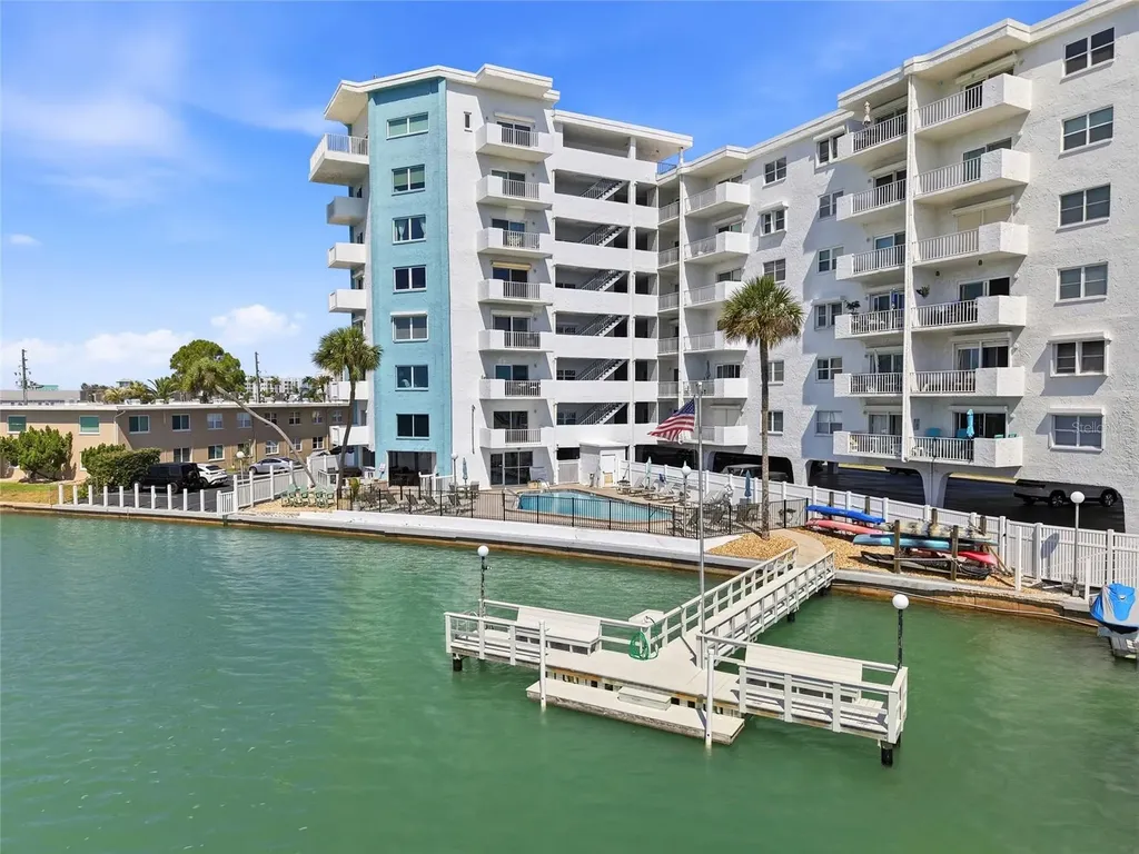 285 107th Avenue Treasure Island FL 33706