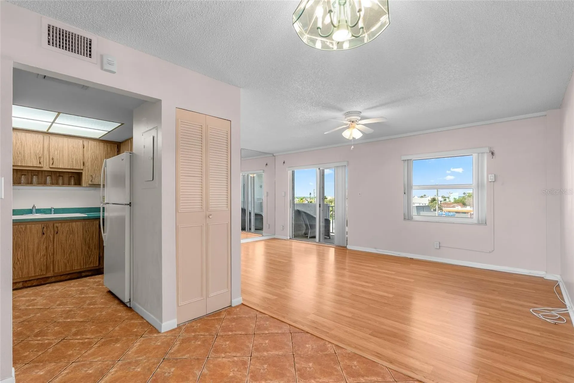 285 107th Avenue Treasure Island FL 33706