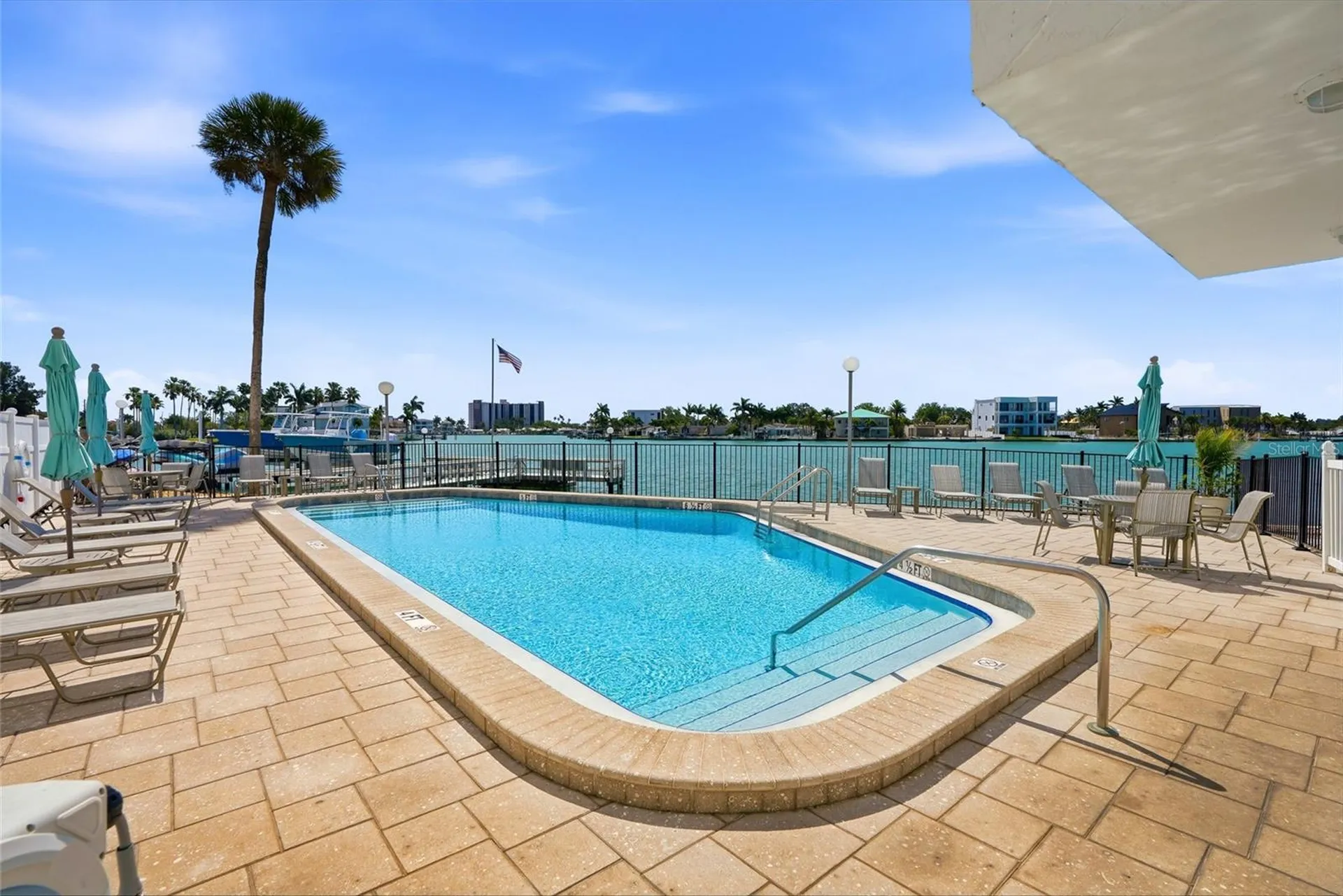 285 107th Avenue Treasure Island FL 33706