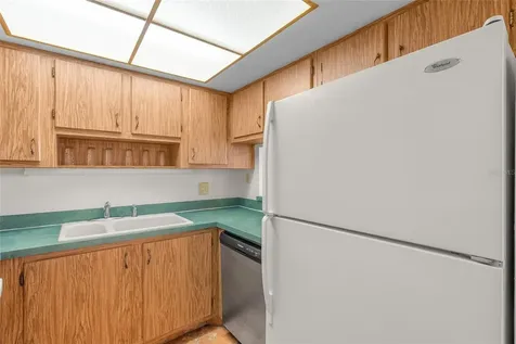 285 107th Avenue Treasure Island FL 33706