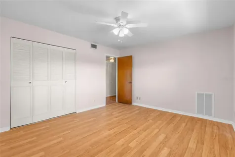 285 107th Avenue Treasure Island FL 33706