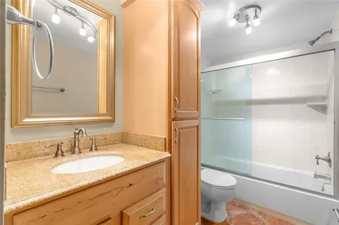 285 107th Avenue Treasure Island FL 33706