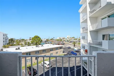 285 107th Avenue Treasure Island FL 33706