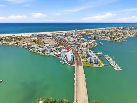 285 107th Avenue Treasure Island FL 33706