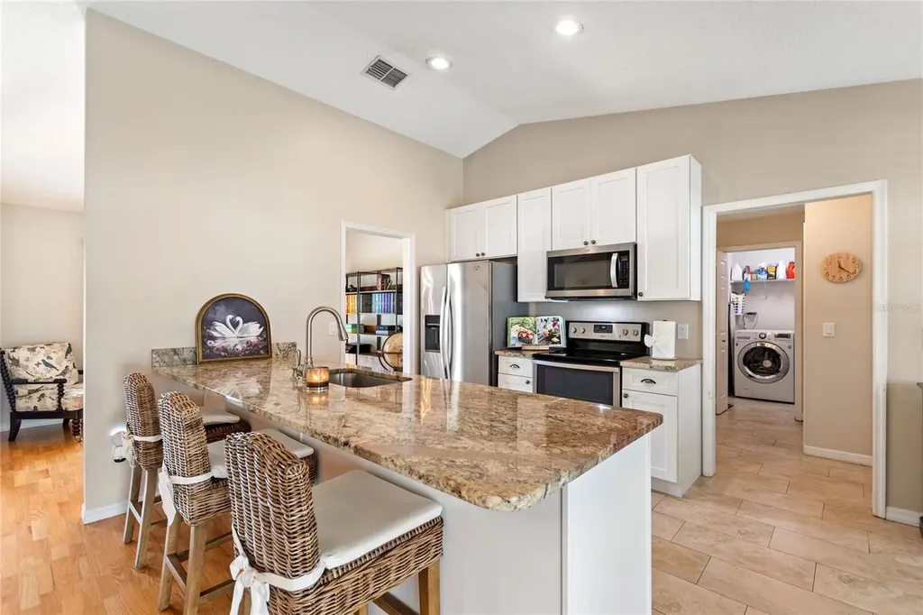 932 Yellow Rose Drive Orlando FL 32818
