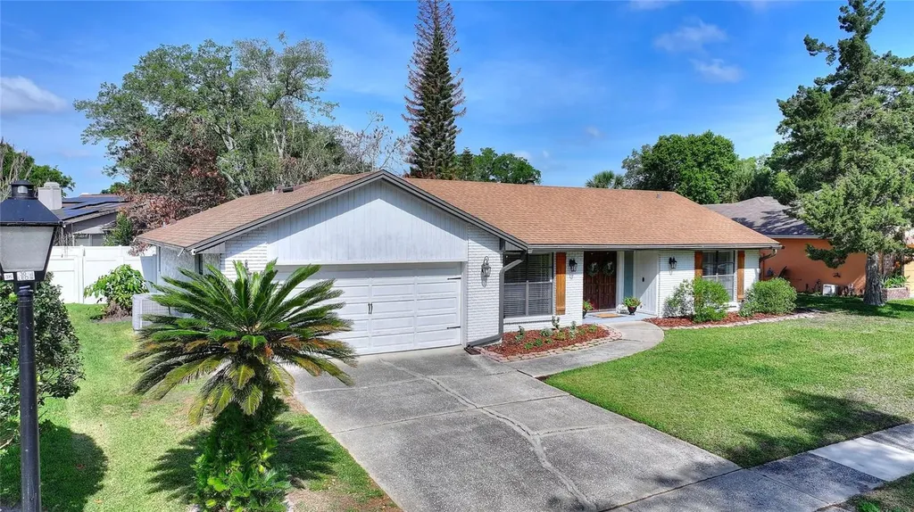 932 Yellow Rose Drive Orlando FL 32818