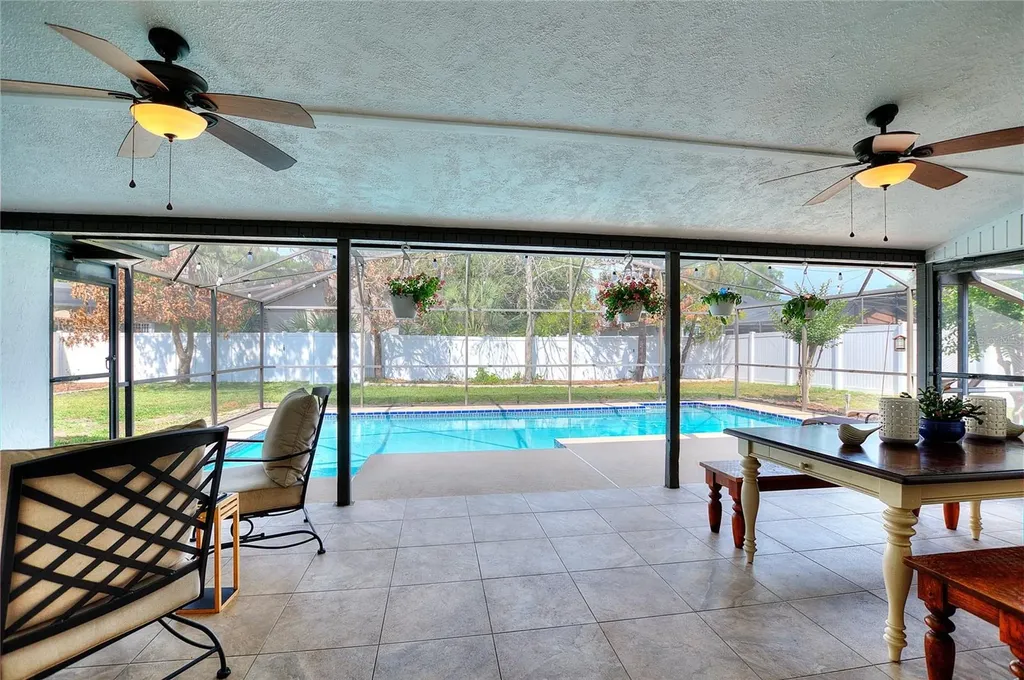 932 Yellow Rose Drive Orlando FL 32818
