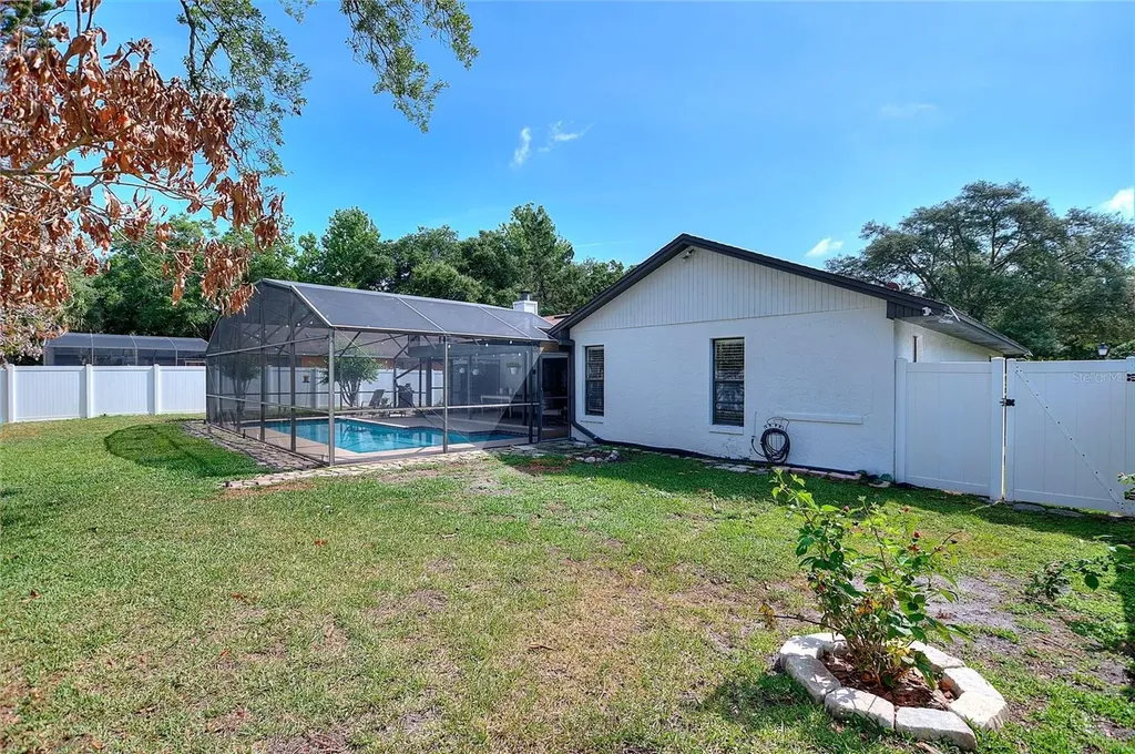 932 Yellow Rose Drive Orlando FL 32818