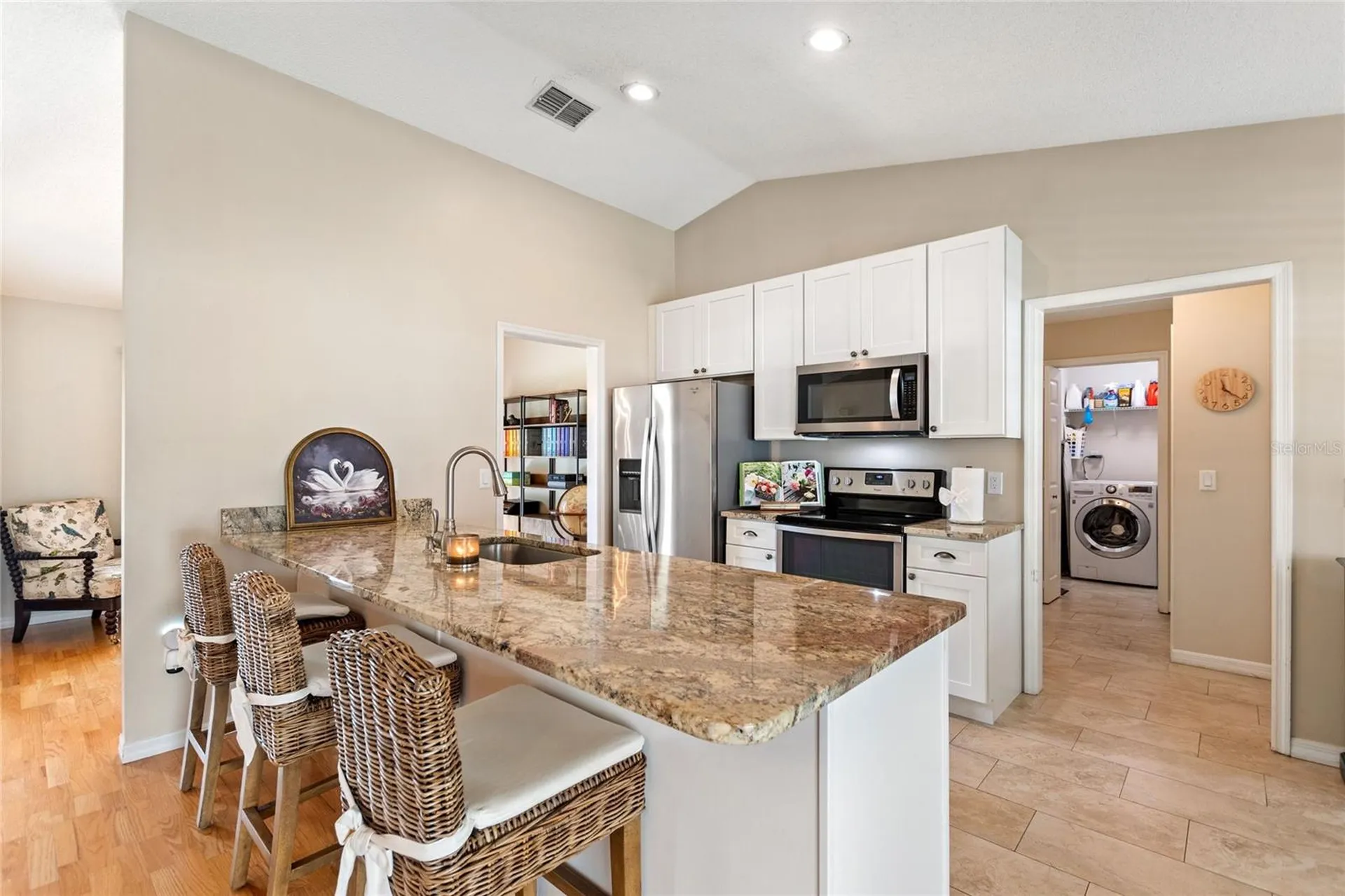 932 Yellow Rose Drive Orlando FL 32818