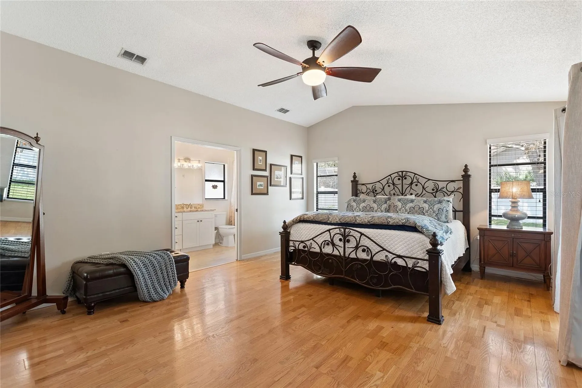 932 Yellow Rose Drive Orlando FL 32818
