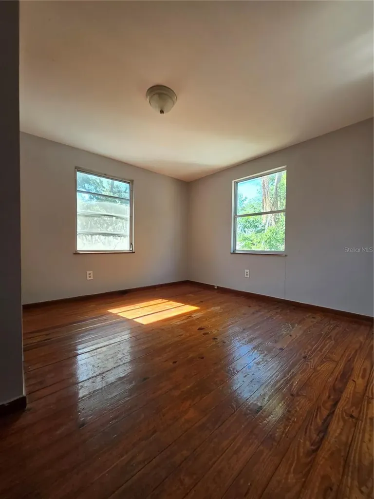 209 W Kirby Street Tampa FL 33604