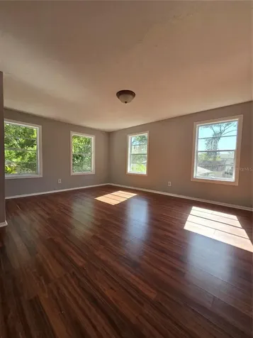 209 W Kirby Street Tampa FL 33604