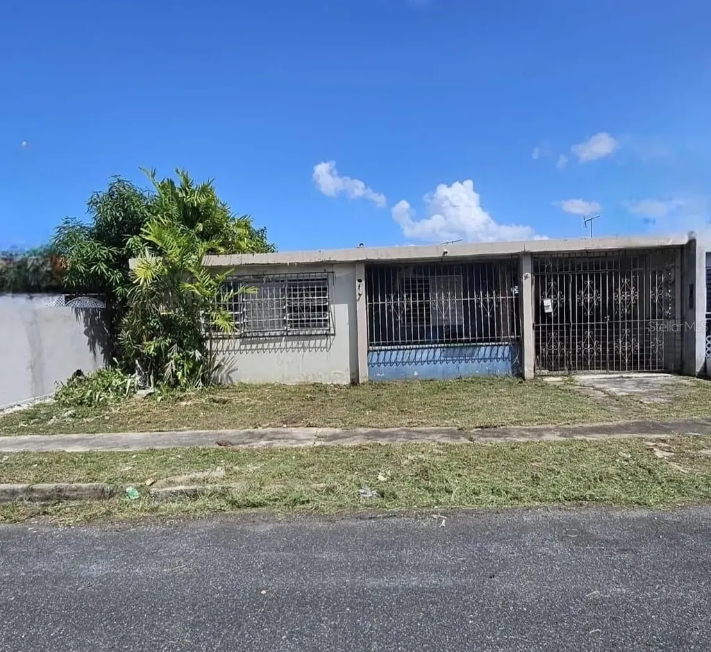 Calle Avila Urb. Vistamar Carolina PR 00983