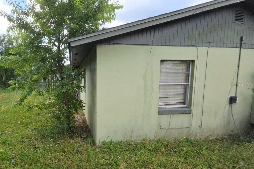 1029 S Gertrude Court Daytona Beach FL 32117