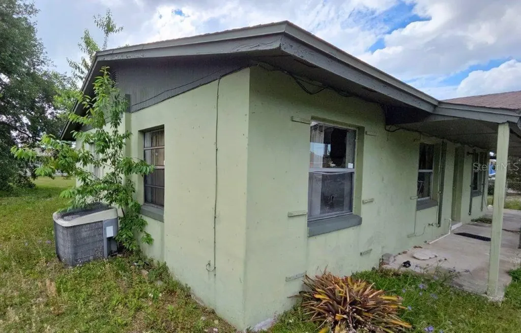 1029 S Gertrude Court Daytona Beach FL 32117
