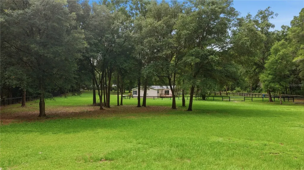 13250 NW 160th Avenue Morriston FL 32668
