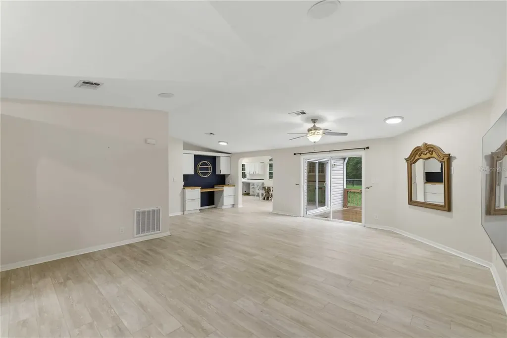 13250 NW 160th Avenue Morriston FL 32668