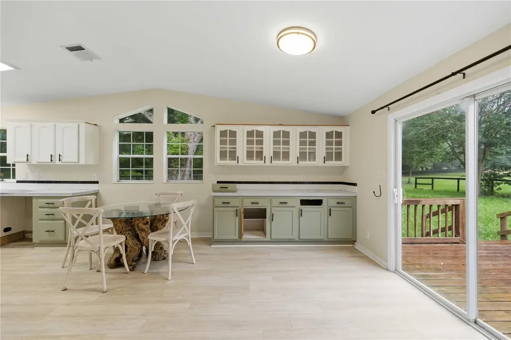 13250 NW 160th Avenue Morriston FL 32668