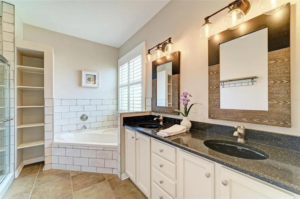 7102 Bluebell Court Lakewood Ranch FL 34202