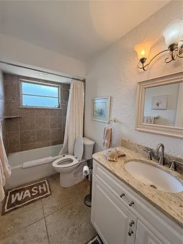 984 N Gondola Drive Venice FL 34293