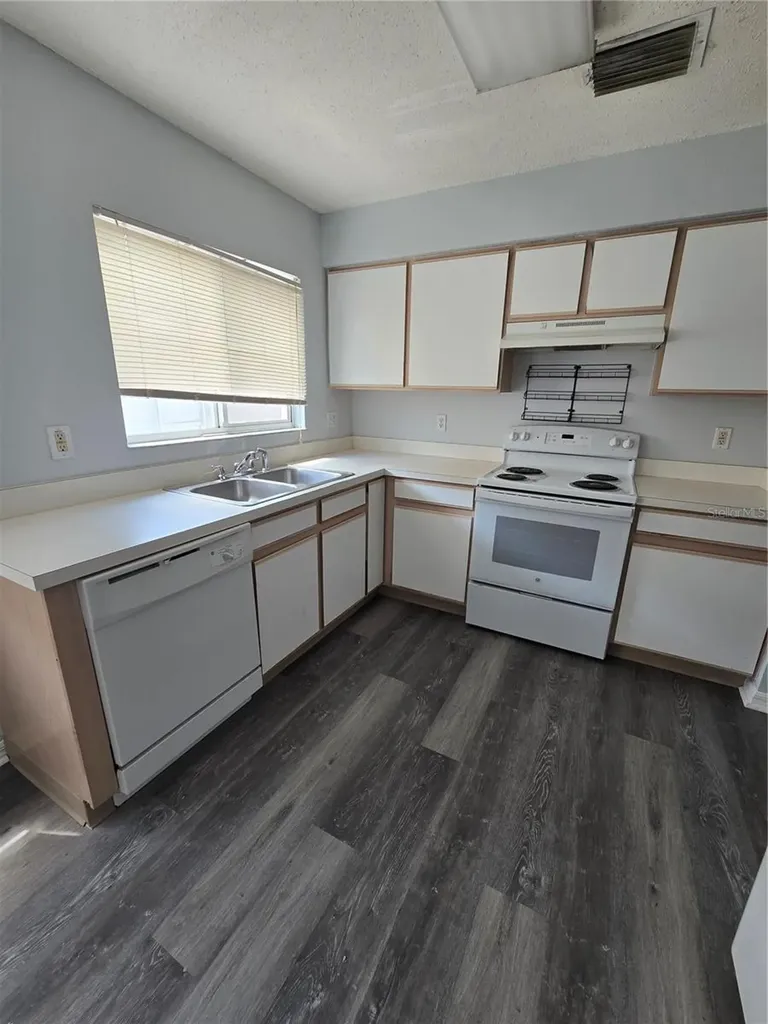 3126 Pine Top Drive Valrico FL 33594
