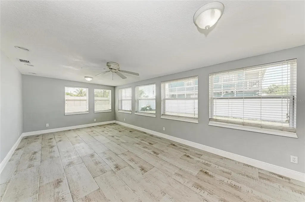2401 10th Street W Palmetto FL 34221