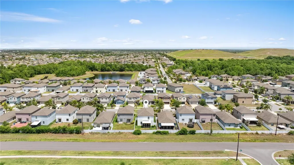 10216 Carloway Hills Drive Wimauma FL 33598
