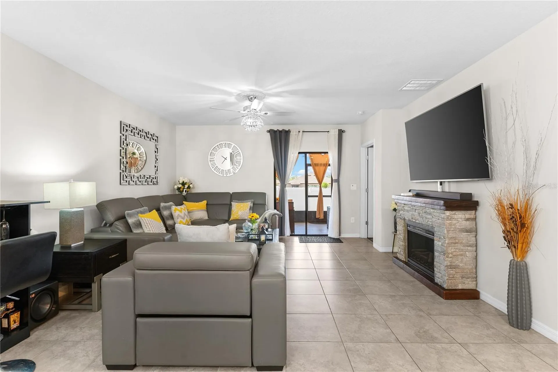10216 Carloway Hills Drive Wimauma FL 33598