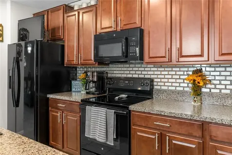 10216 Carloway Hills Drive Wimauma FL 33598