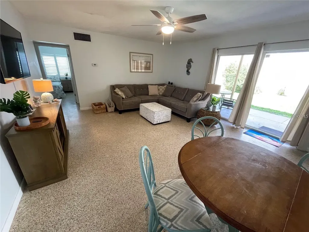 573 N Atlantic Avenue New Smyrna Beach FL 32169