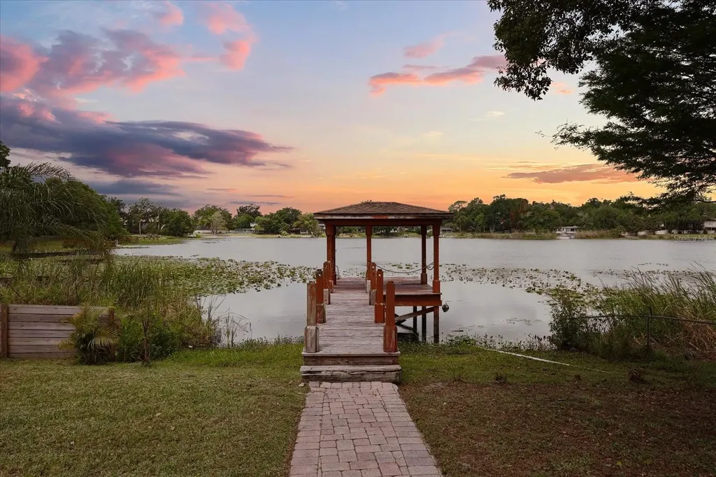 2822 Bass Lake Boulevard Orlando FL 32806