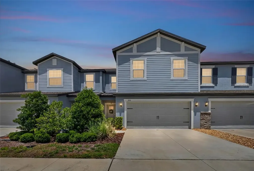 2213 Cerulean Sky Drive Lutz FL 33558